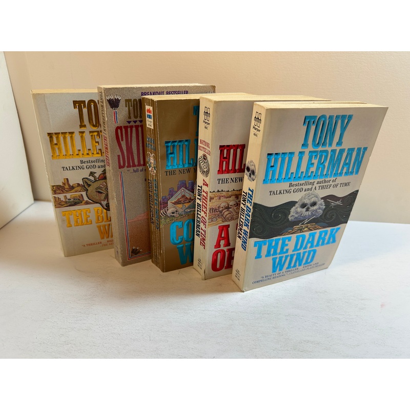 5 Tony Hillerman: Blessing Way/Thief of Time/Dark Wind/Coyote Waits/Skinwalkers