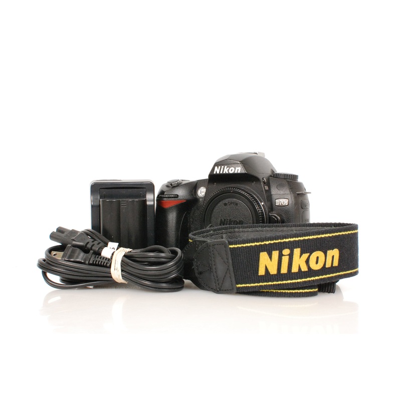 Nikon D70s DSLR Camera Body