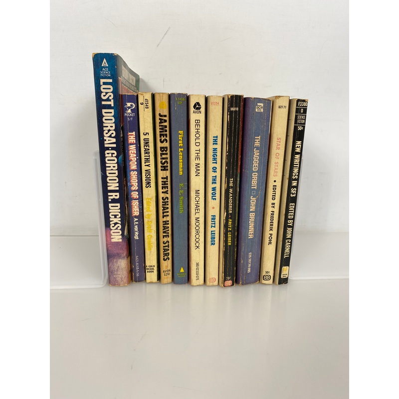 Lot of 11 Vintage Science Fiction PB incl Leiber/Moorcock/Brunner 1960-80