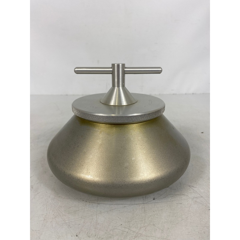 7 Fixed-Angle Centrifuge Rotor with Lid 8D27A