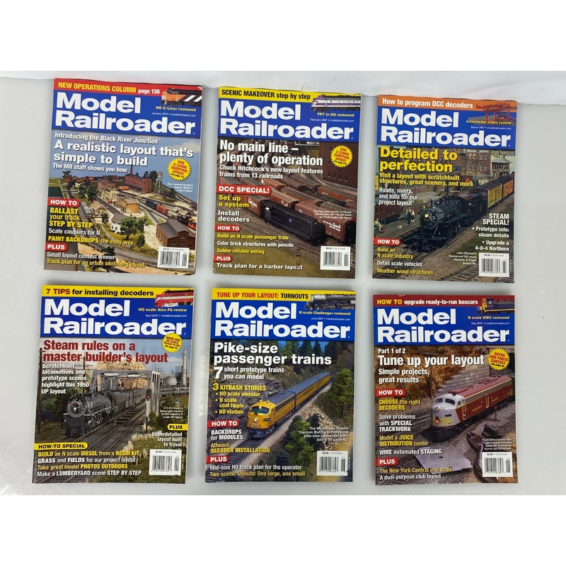 Lot of 12 Model Railroader Magazine (2007 Complete Year)