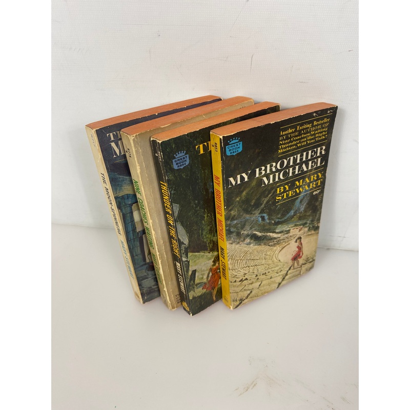 Lot of 4 Mary Stewart Vintage paperbacks 1967