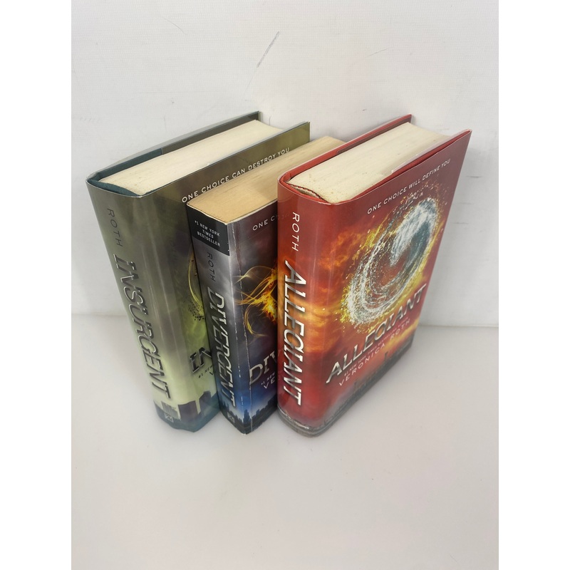 Set of 3 Divergent Series Veronica Roth 1SC 2 HC 2011-2013