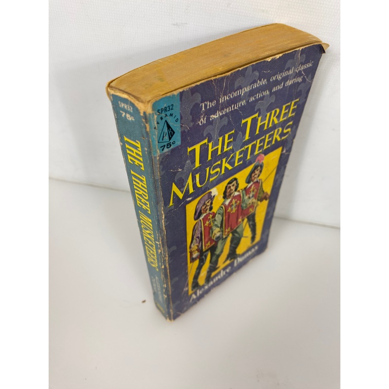 Three Musketeers Alexandre Dumas paperback 1965