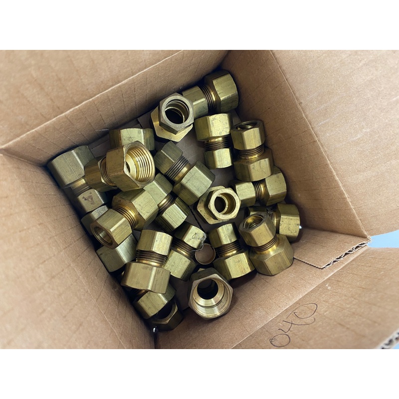Brass Adapter 5/8 comp x 3/4 FIP Pack of 20