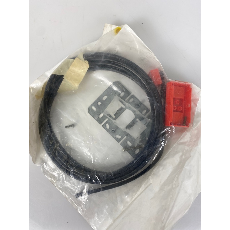 Honeywell Fitting Stat 2 Pipe with Shallow Wall Plate #14001616-002