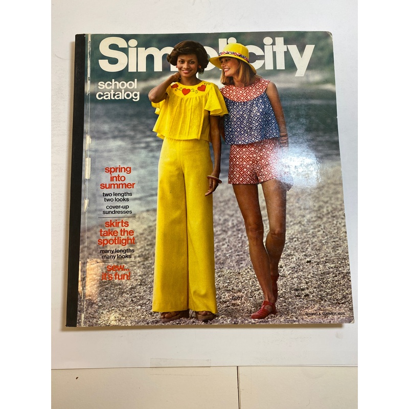 Simplicity 1975 School Counter Catalog Book