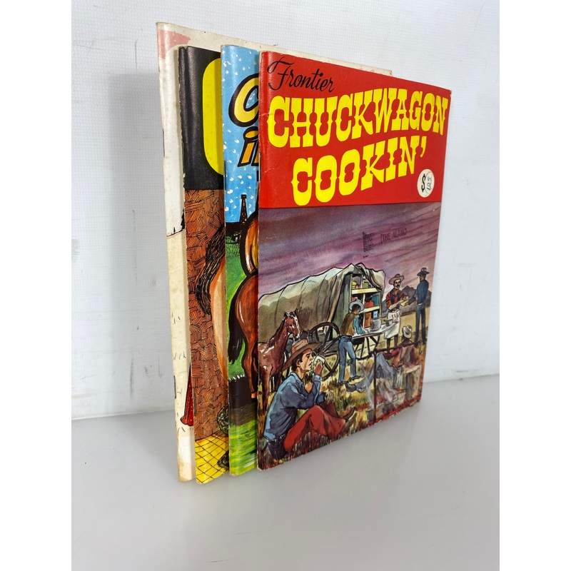 4 Vtg Cookbooks: Chuckwagon/Ma’s Cookin’/Cookin’ in TX/Rebel Country 1972-75 SC