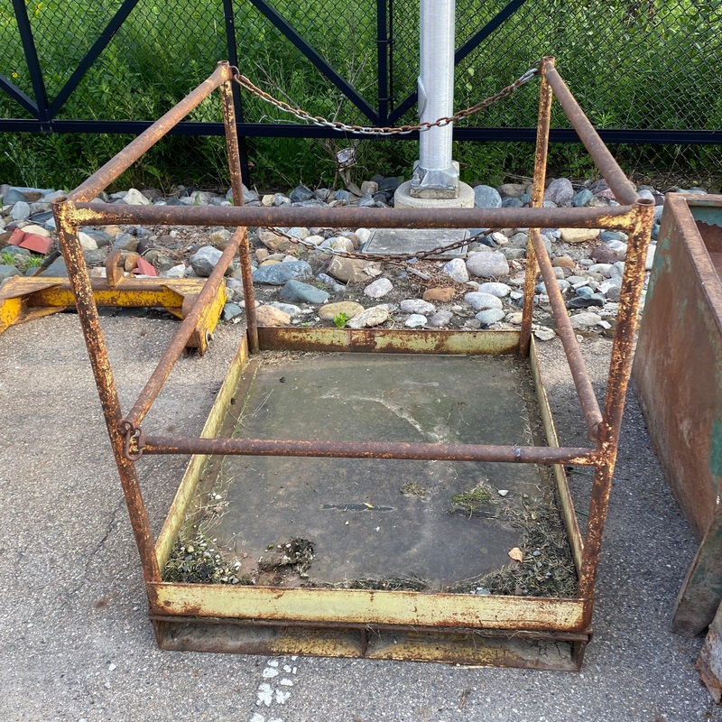 Dark Yellow Metal Man Lift