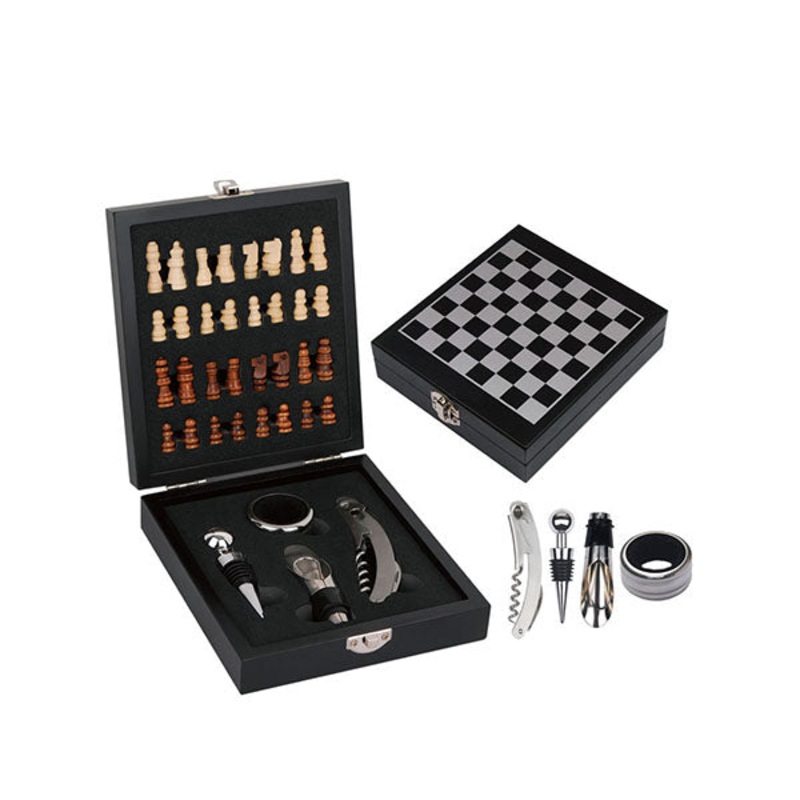 Wine Accessory Kit with Compact Wooden Case with Chess Board – 12982