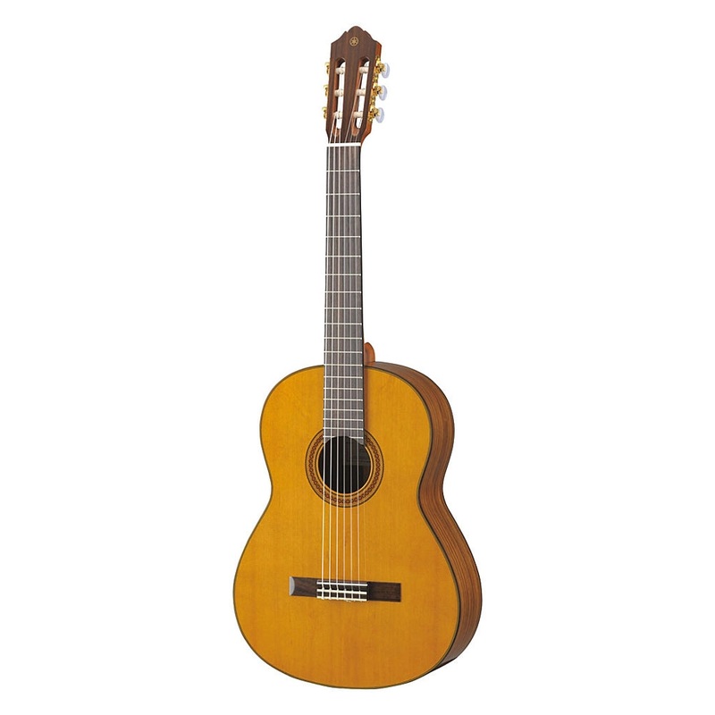 Yamaha CG162C Cedar Top Classical Guitar, Natural